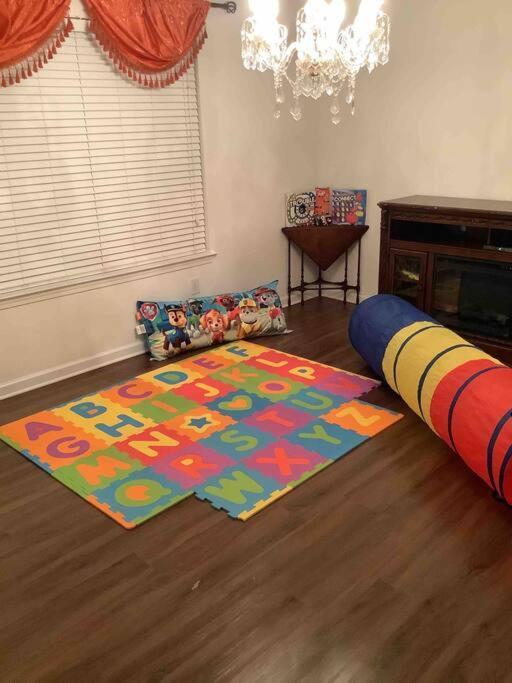 Castle Comfort Ellenwood Luaran gambar